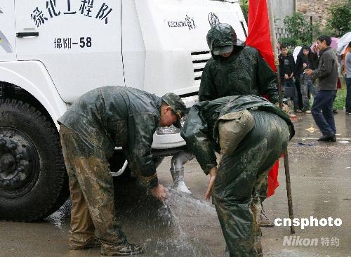 //img1.qq.com/news/pics/10412/10412538.jpg