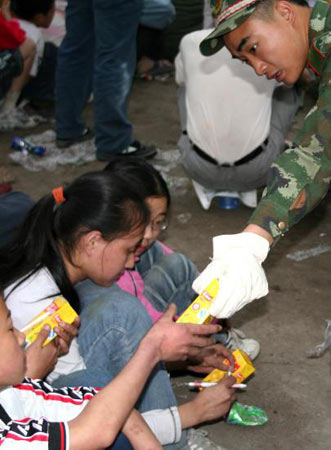 //img1.qq.com/news/pics/10414/10414570.jpg